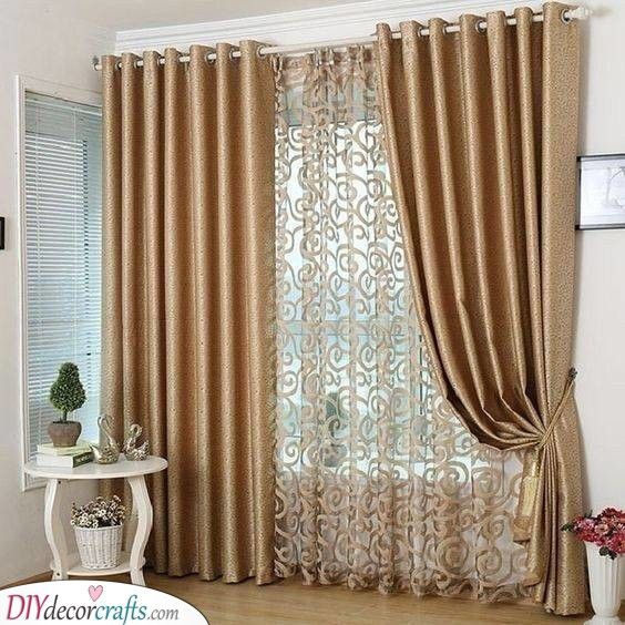 Curtain Front